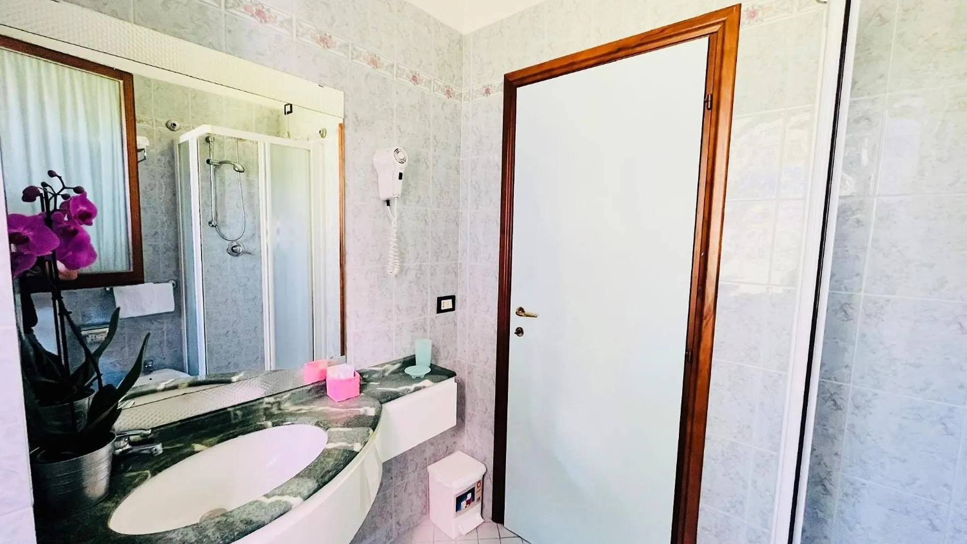 Residence Aries Cesenatico 3*,